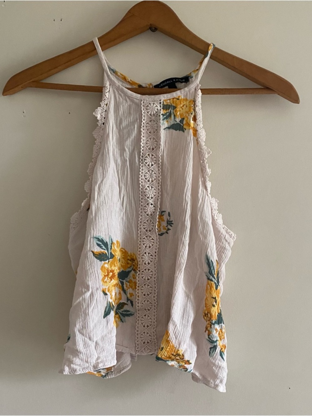 Kendall + Kylie Sleeveless Crochet-Trim Floral Halter Tank Top